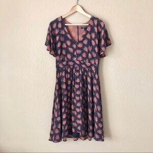 French connection flutter sleeve dress